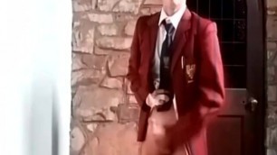 Horny Schoolboy Wanks during the Break