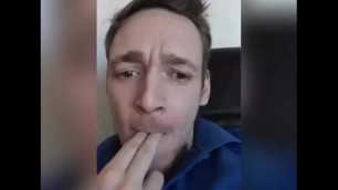 Sexy Welsh Man Sticks his Fingers in his Hole