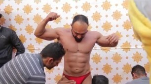 INDIAN BODYBUILDER Pumproom Rubbed